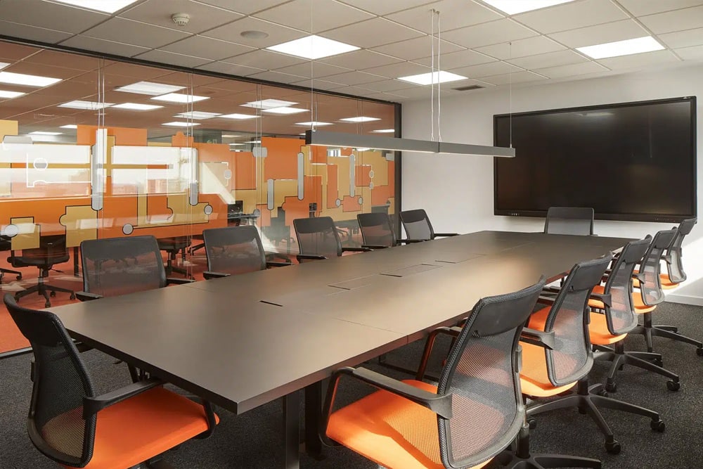 Sala de reuniones con descuentos en horarios valle en Pronto Cowork